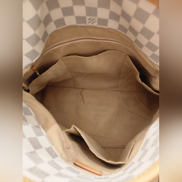 Checkered Handbag - Picture 3 of 6